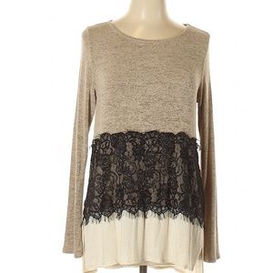 Chatoyant Size M Long Sleeve Sweater